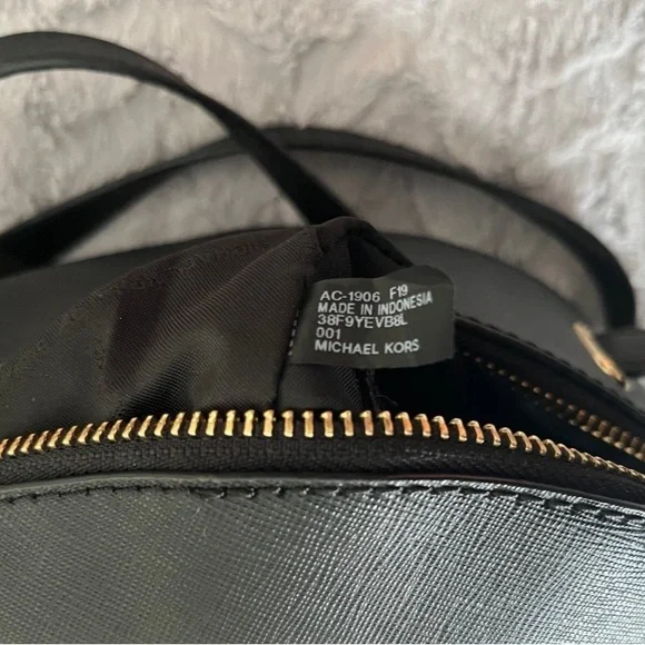 Michael Kors backpack purse - Picture 9 of 12